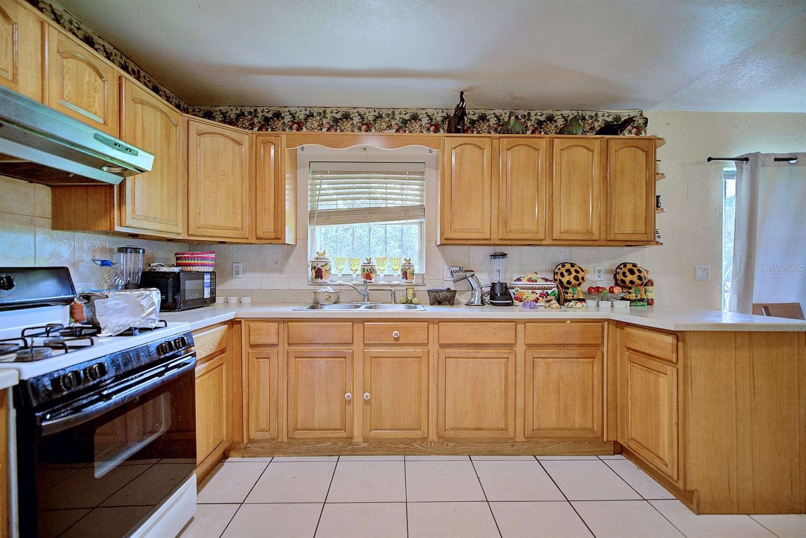 3092 Golfview Dr Property Photo 12