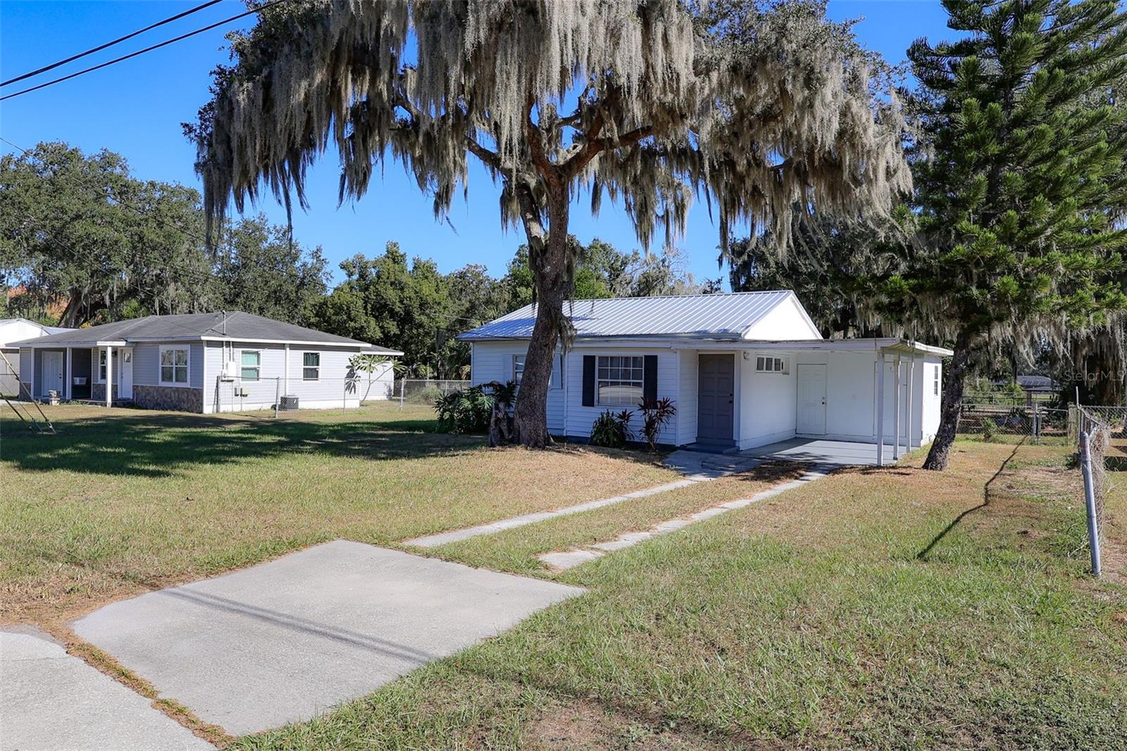 1950 E Valencia Dr Property Photo 1