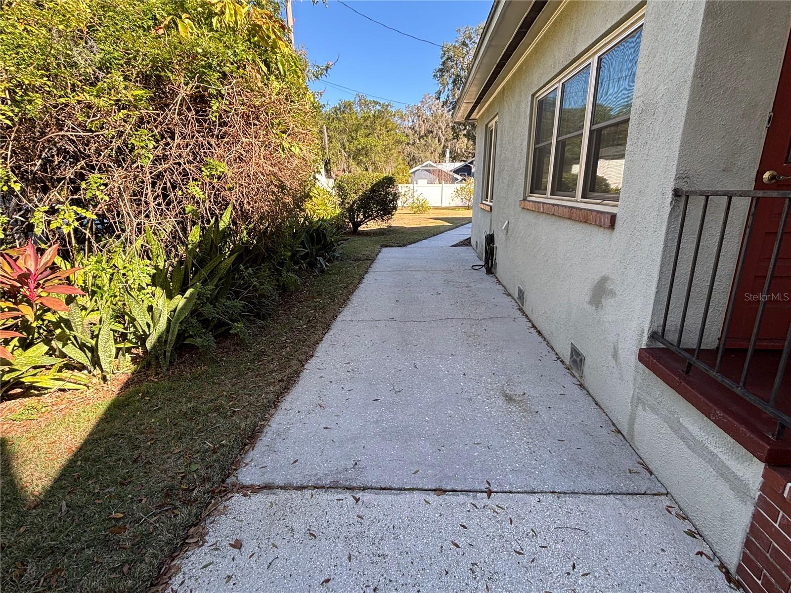 1230 S Orange Ave Property Photo 36