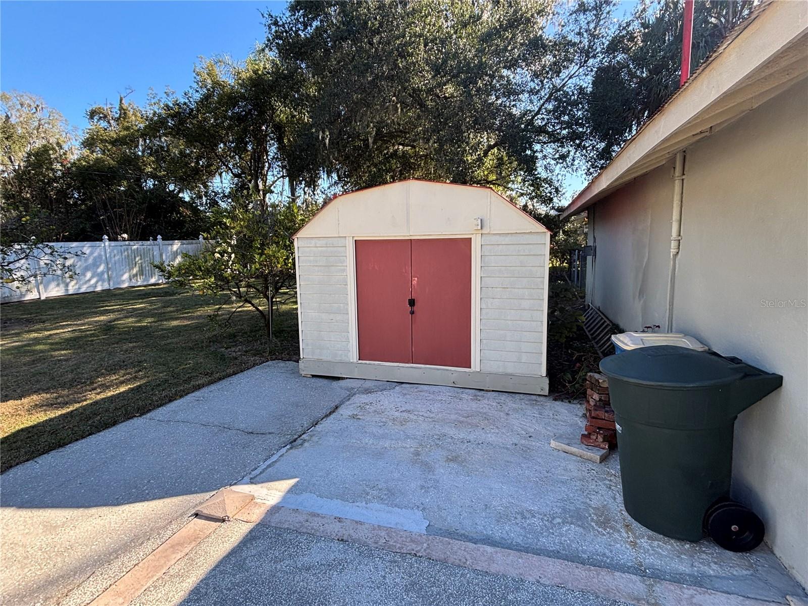 1230 S Orange Ave Property Photo 39