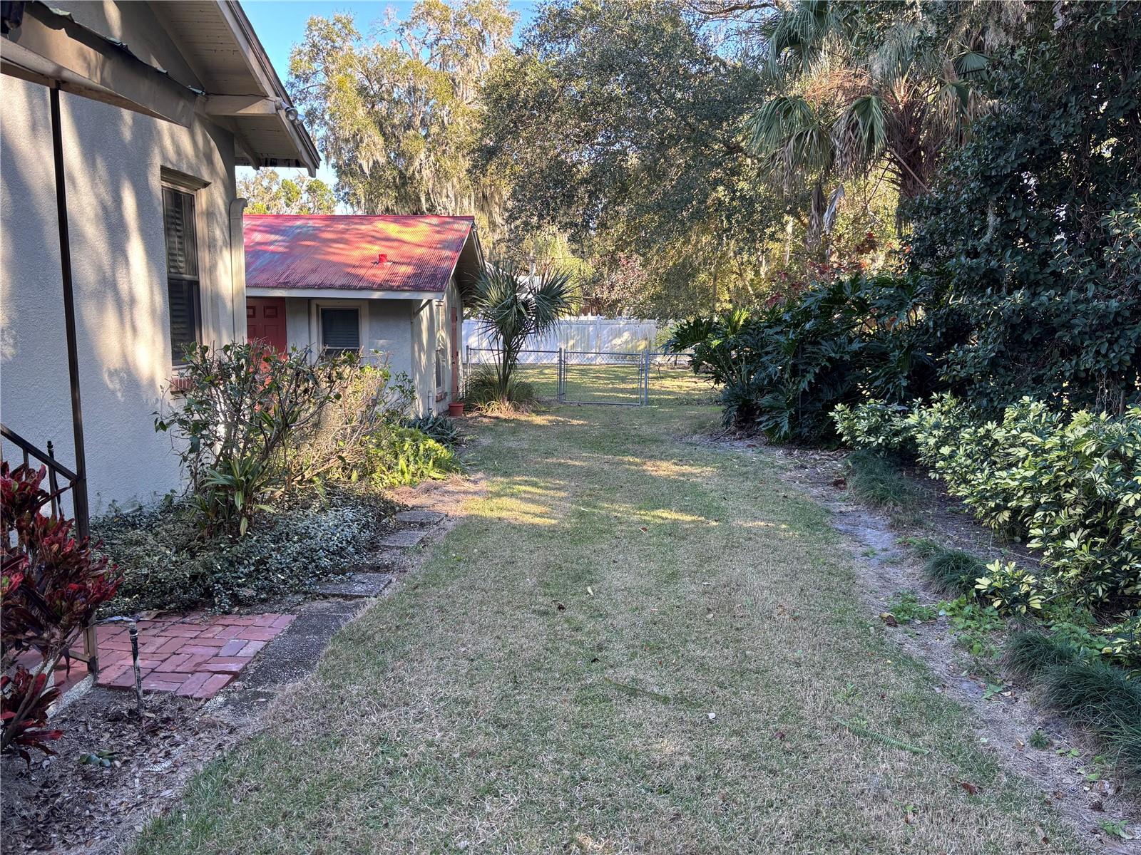 1230 S Orange Ave Property Photo 48