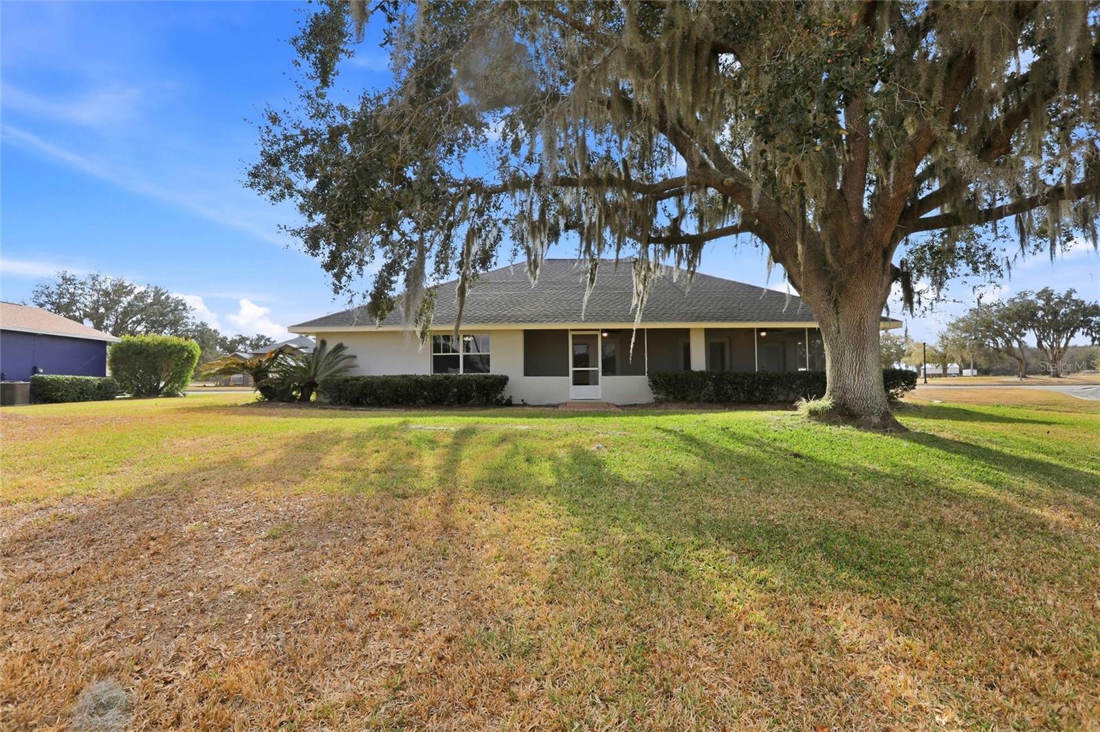 2992 Oaks Bnd Property Photo 5