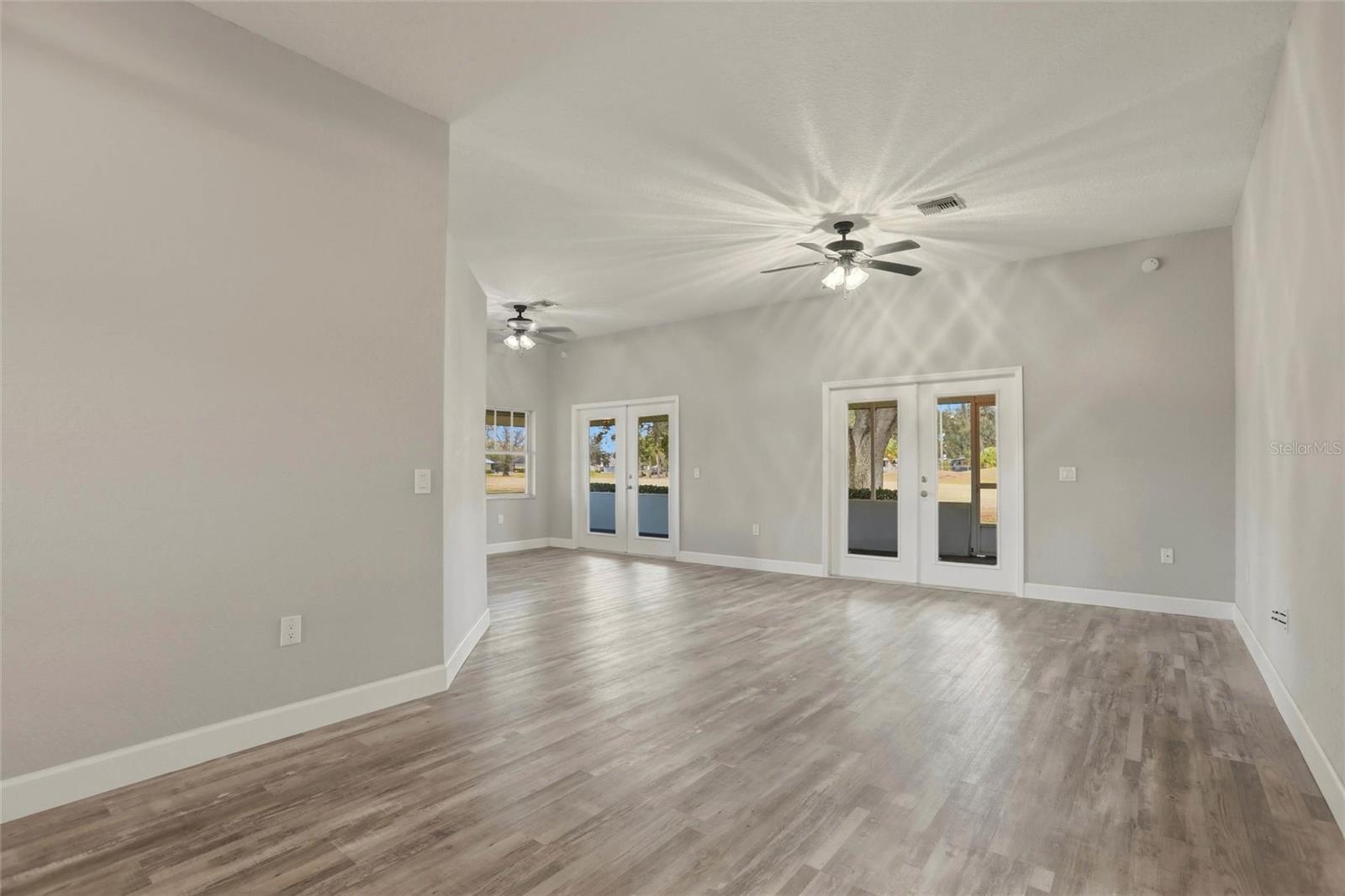 2992 Oaks Bnd Property Photo 8