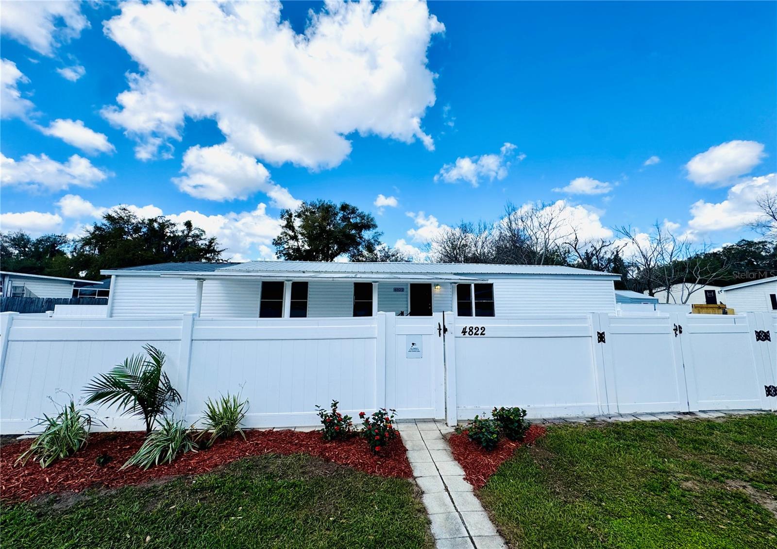 4822 Rolling Meadow Dr Property Photo 2