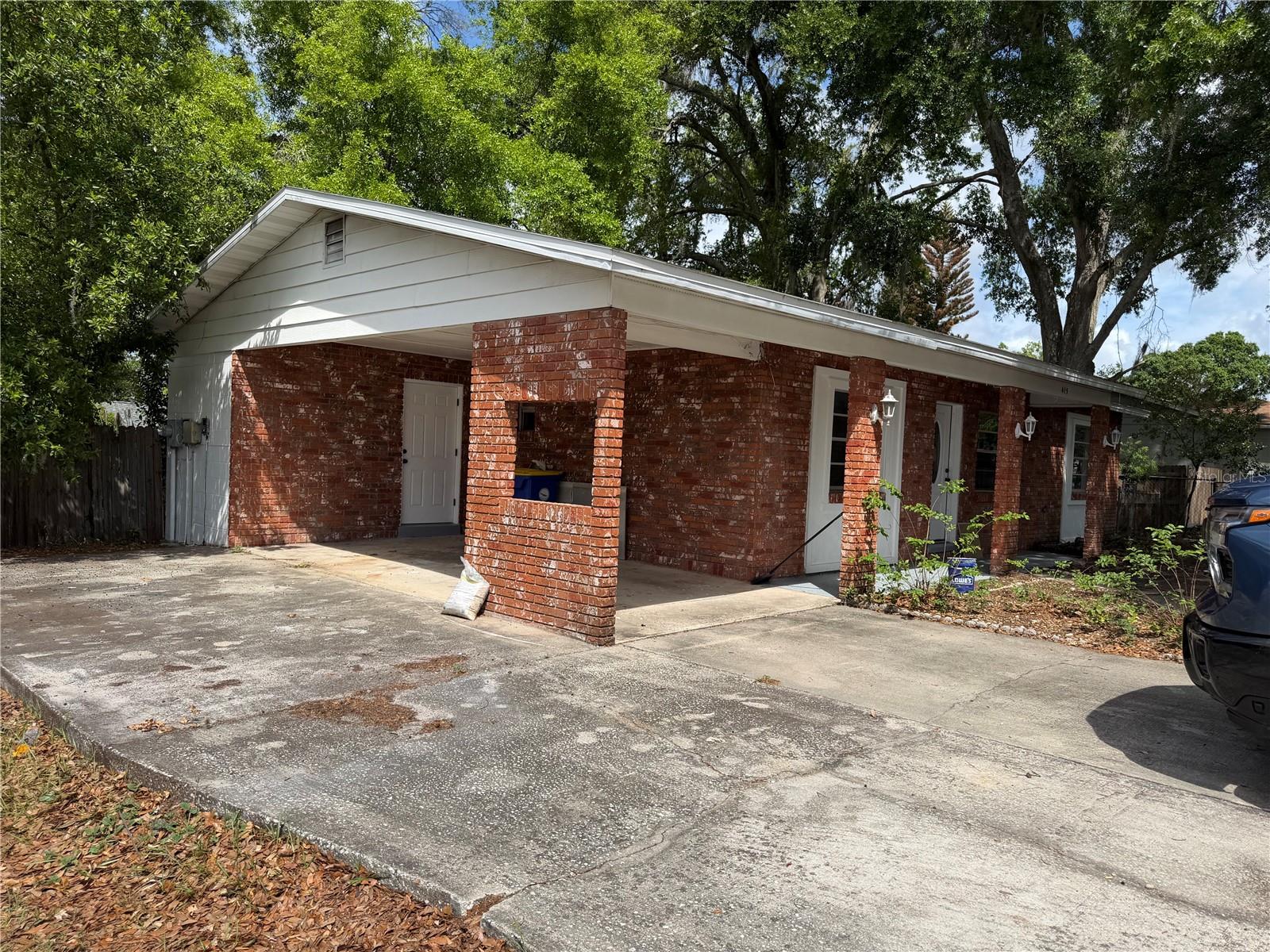 415 S Tangerine Ct Property Photo 2