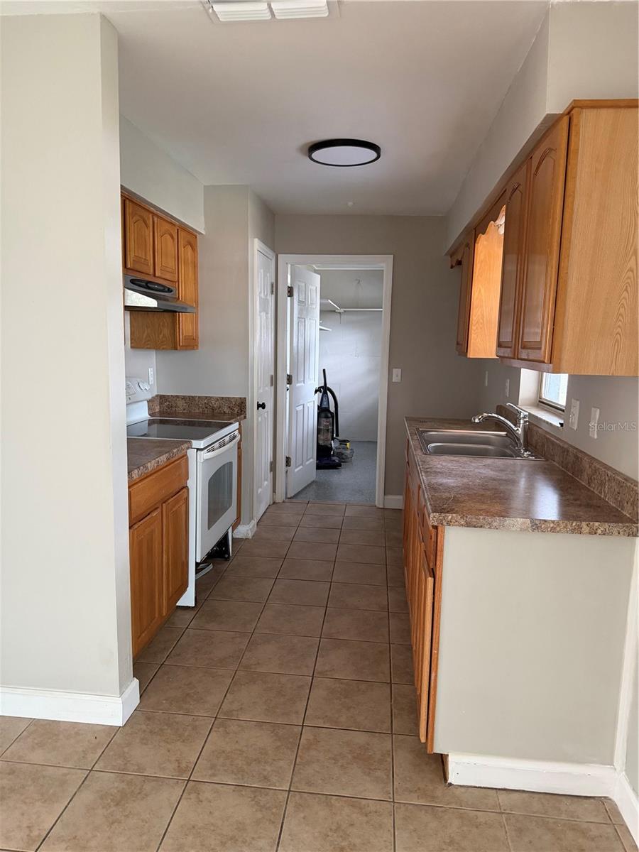415 S Tangerine Ct Property Photo 8
