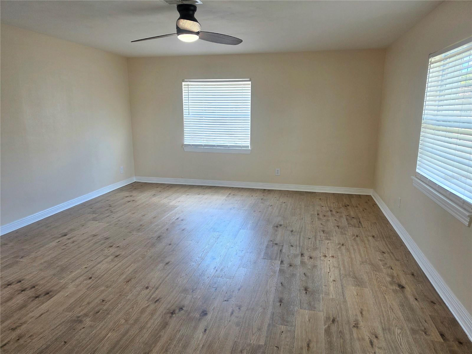 100 Alachua Dr Property Photo 3