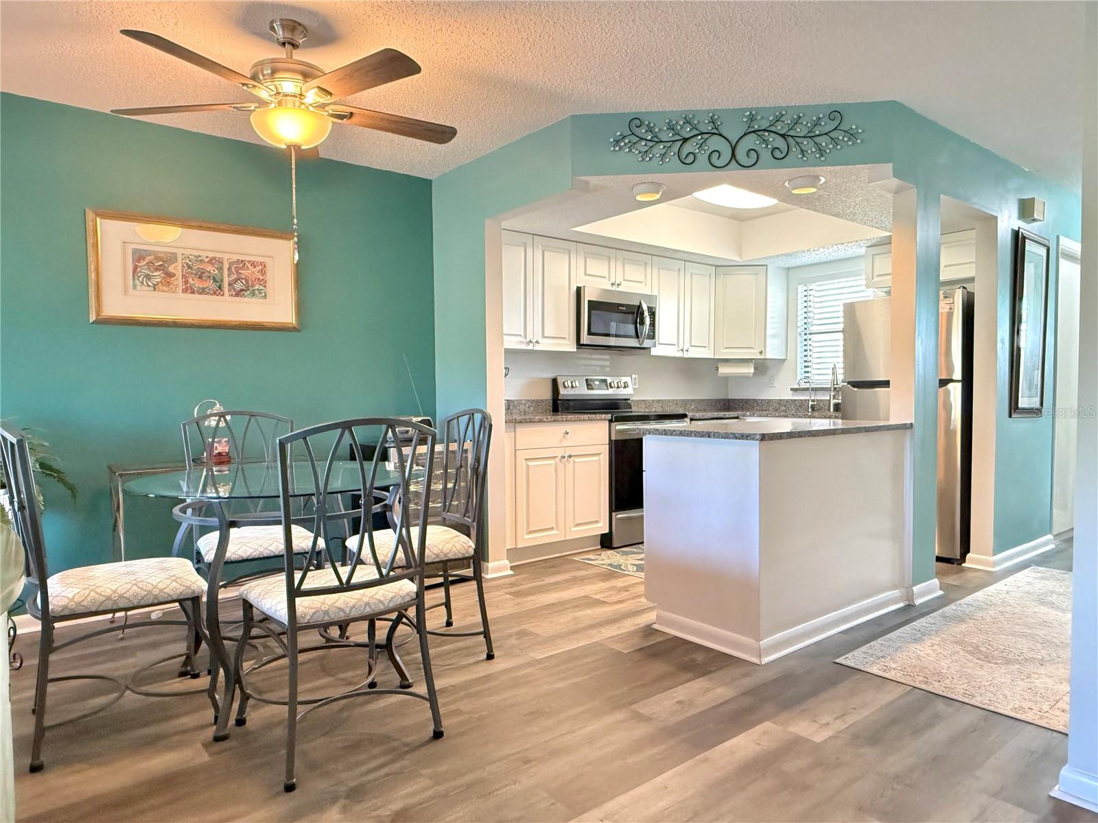 3635 Edgewater Dr #3635 Property Photo 14