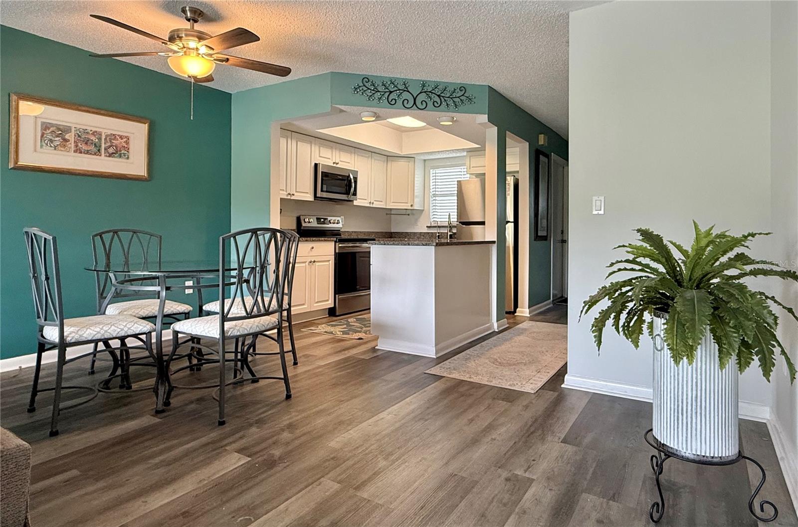 3635 Edgewater Dr #3635 Property Photo 16