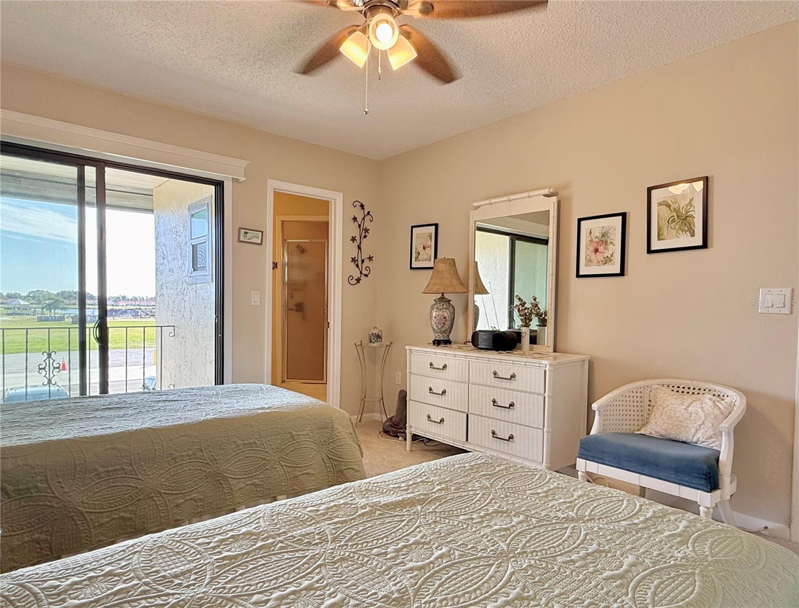3635 Edgewater Dr #3635 Property Photo 22