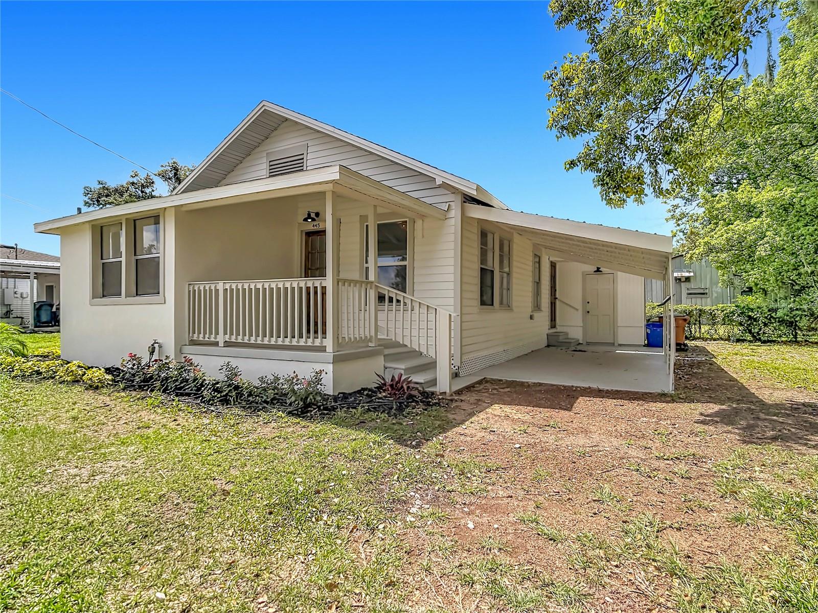 445 W Hooker St Property Photo 8