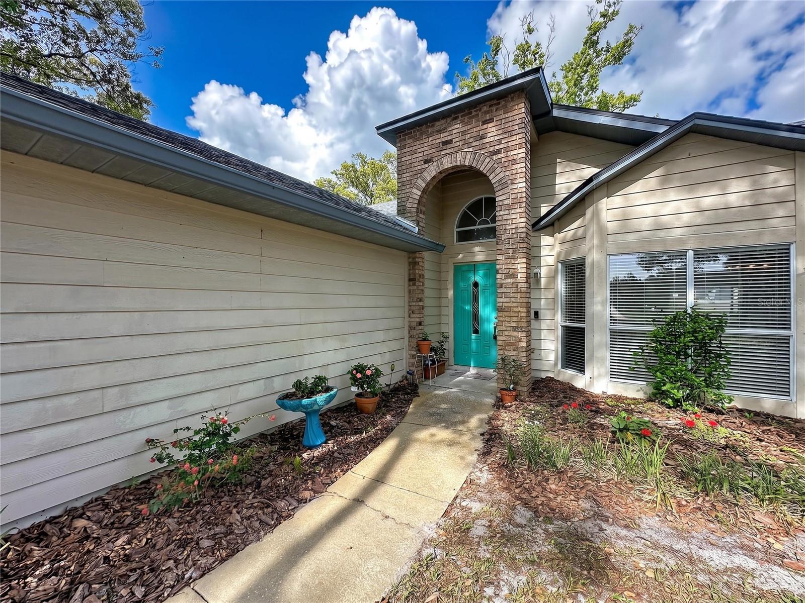1681 E Spring Ridge Cir Property Photo 4