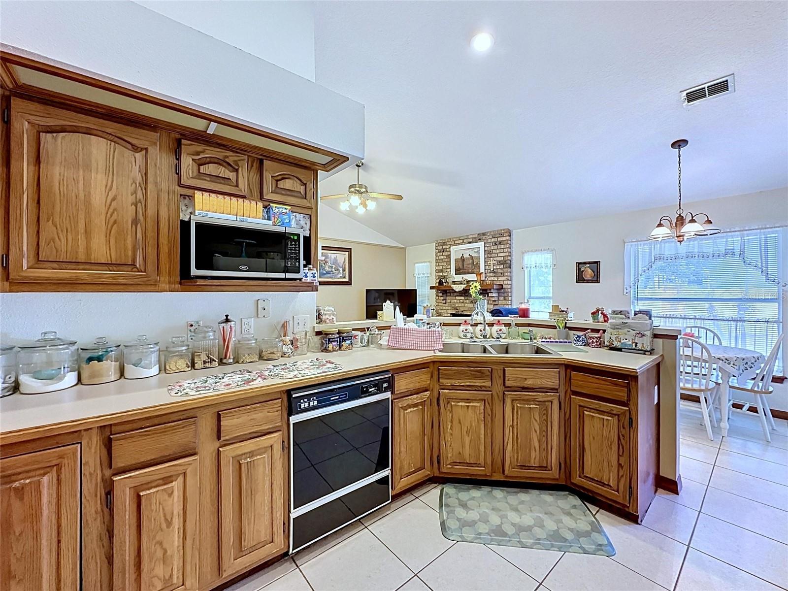 1681 E Spring Ridge Cir Property Photo 18