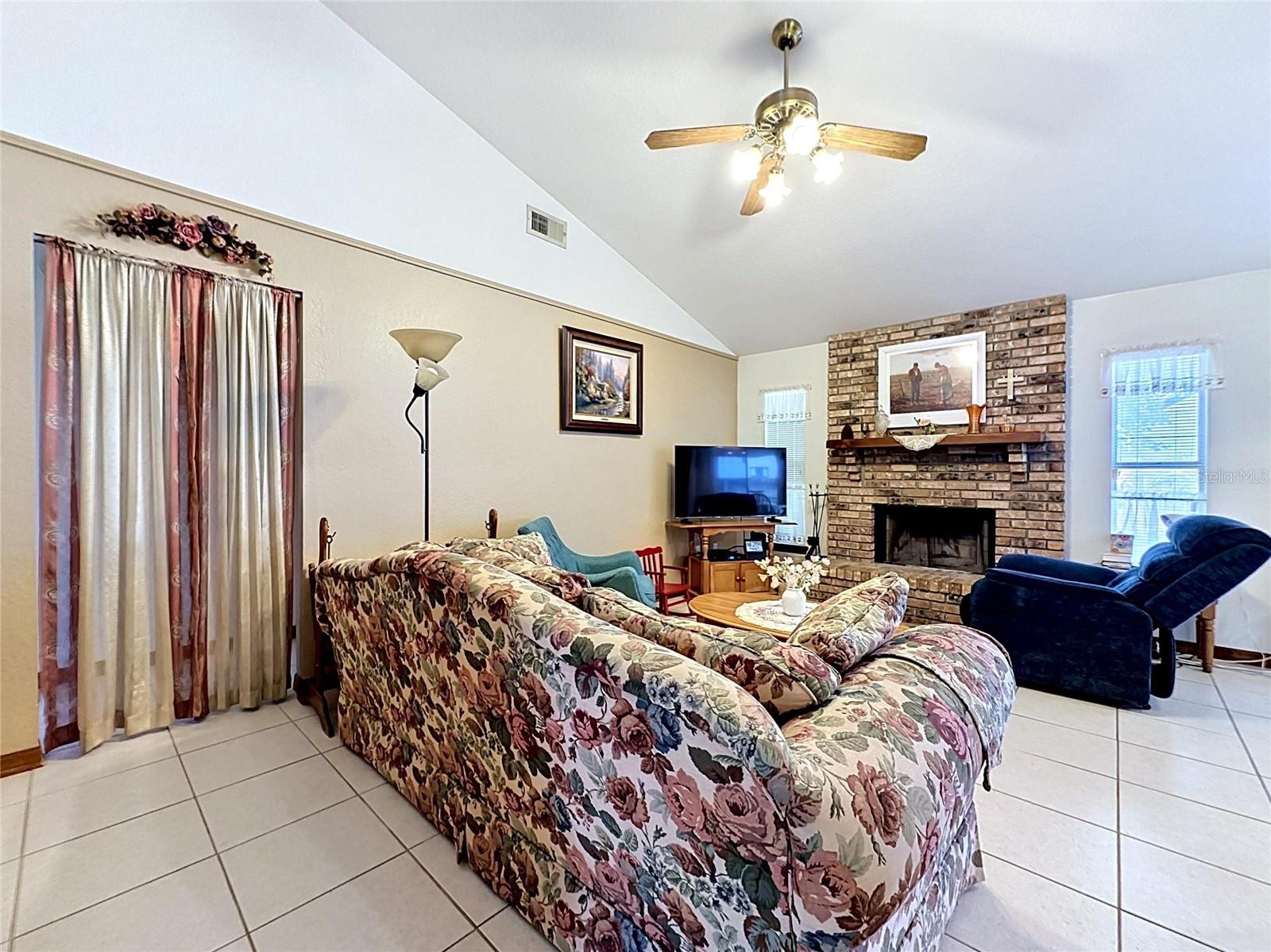 1681 E Spring Ridge Cir Property Photo 27
