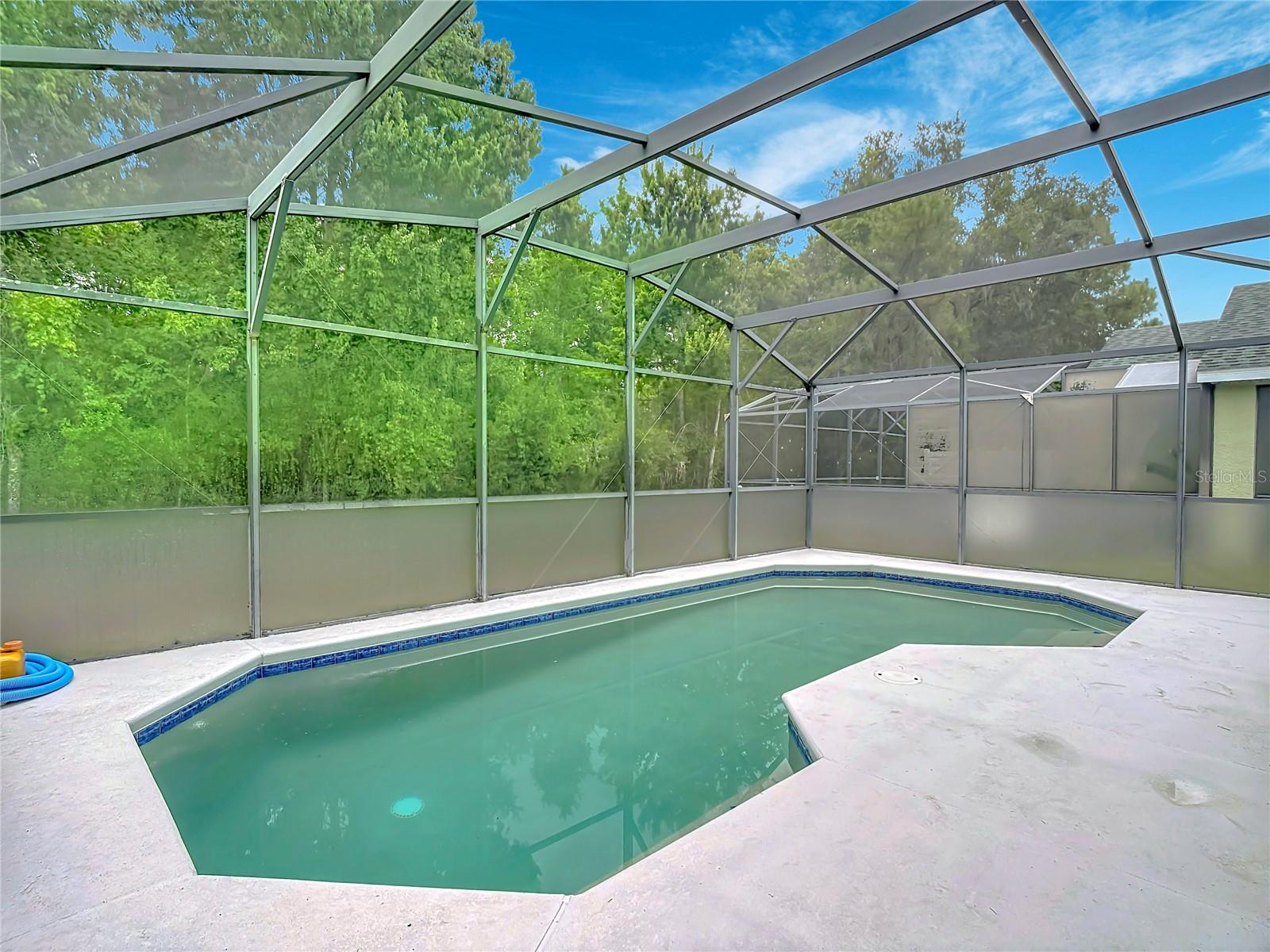 1501 Royal Ridge Dr Property Photo 20