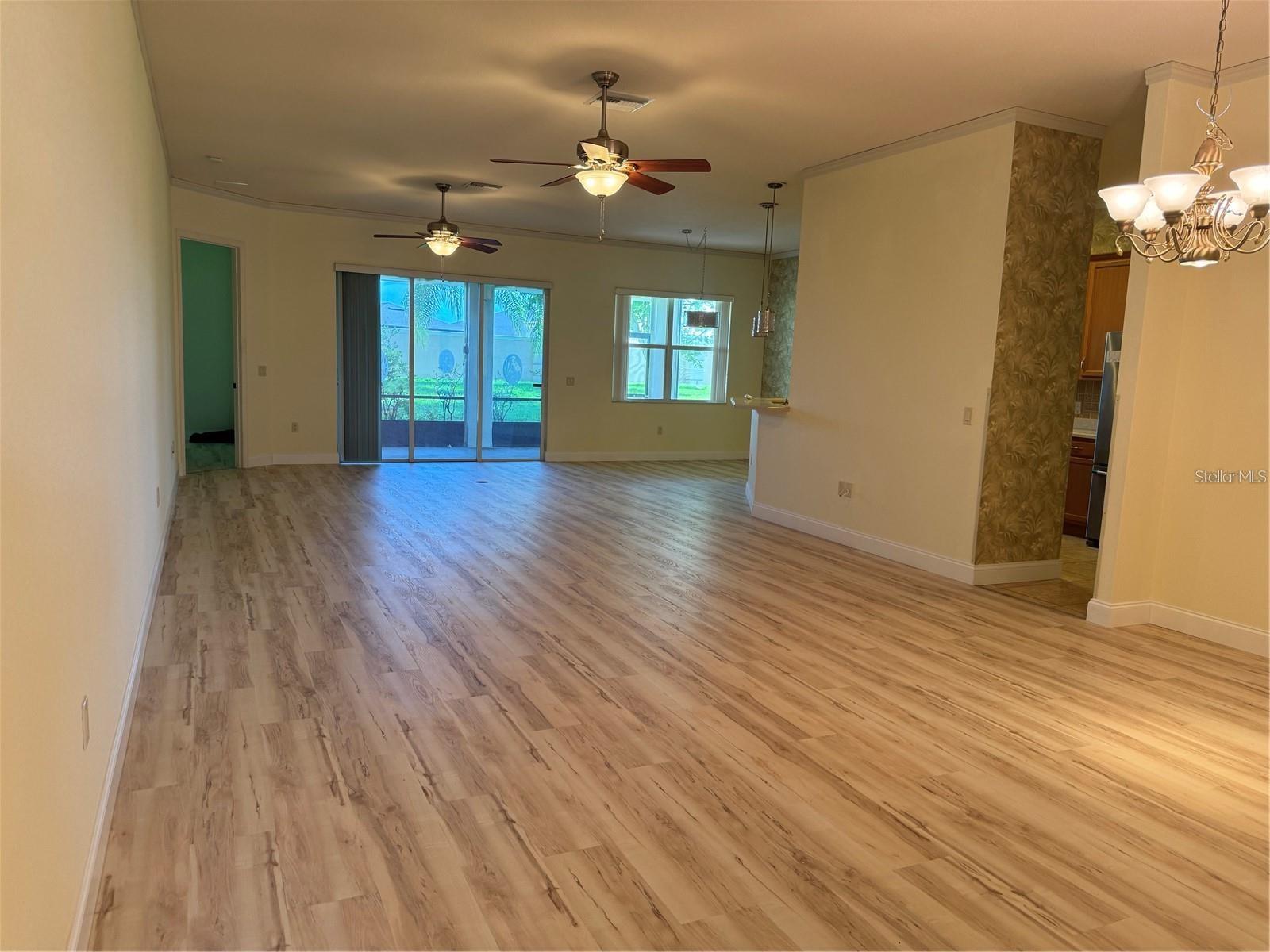 2470 Salzburg Loop Property Photo 6