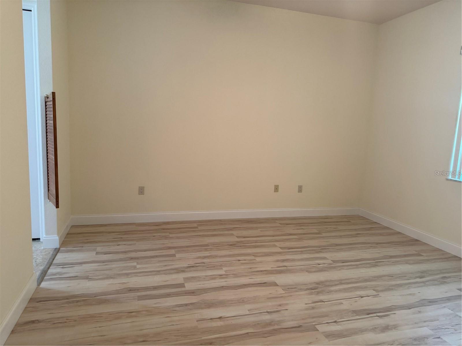 2470 Salzburg Loop Property Photo 14