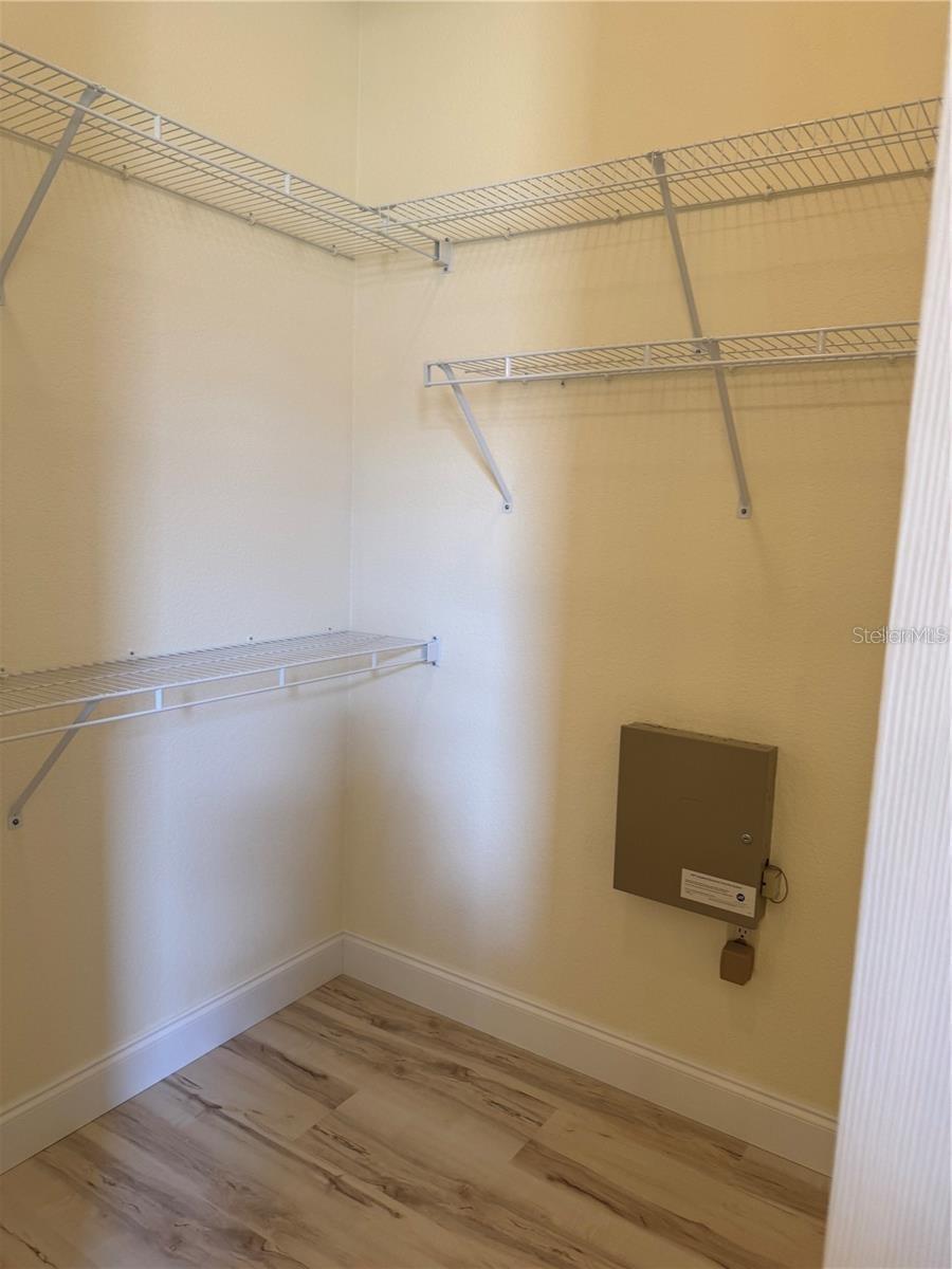 2470 Salzburg Loop Property Photo 21