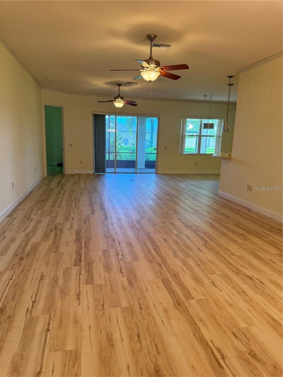 2470 Salzburg Loop Property Photo 29
