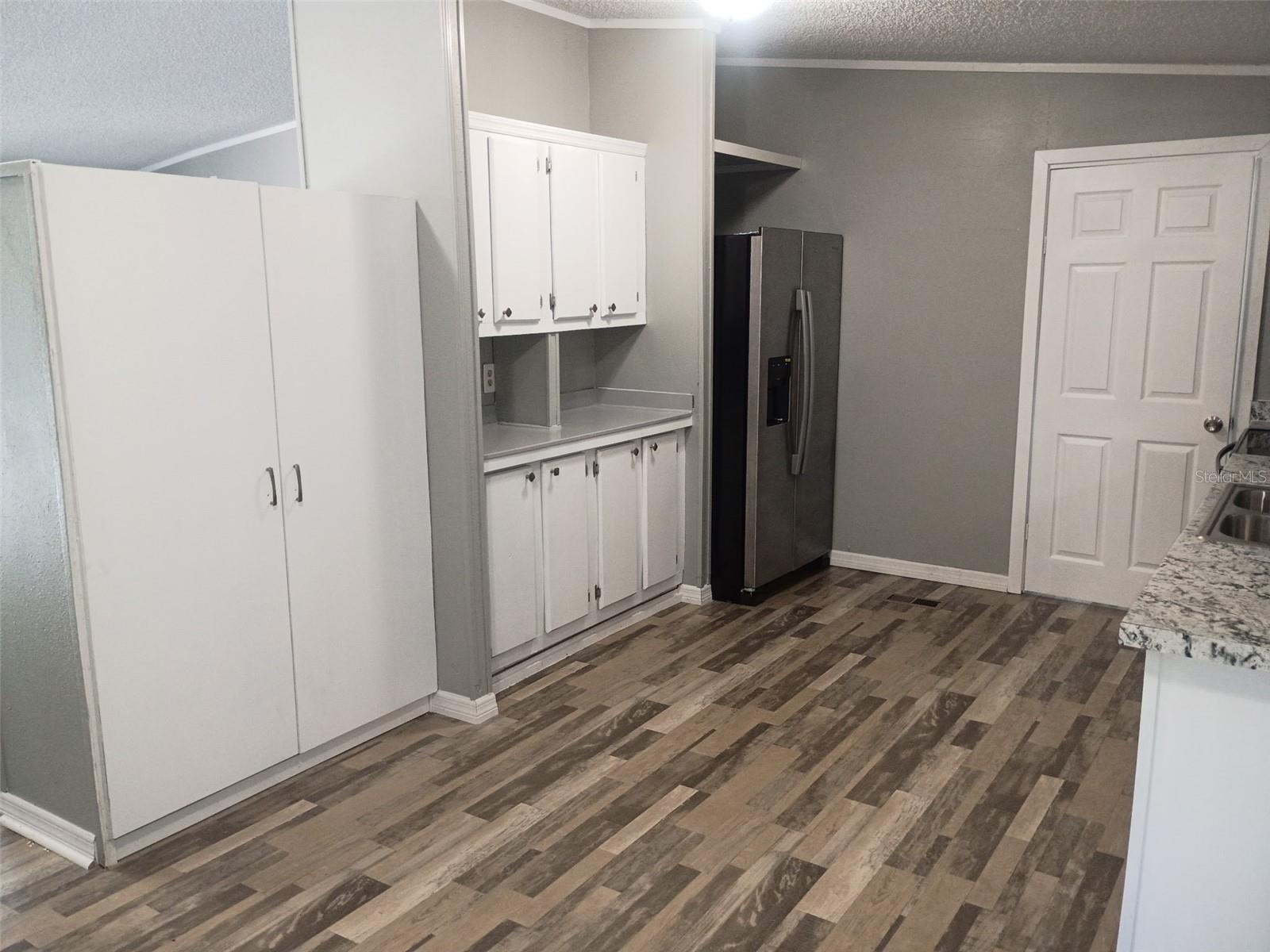 861 Saddlewood Blvd Property Photo 2