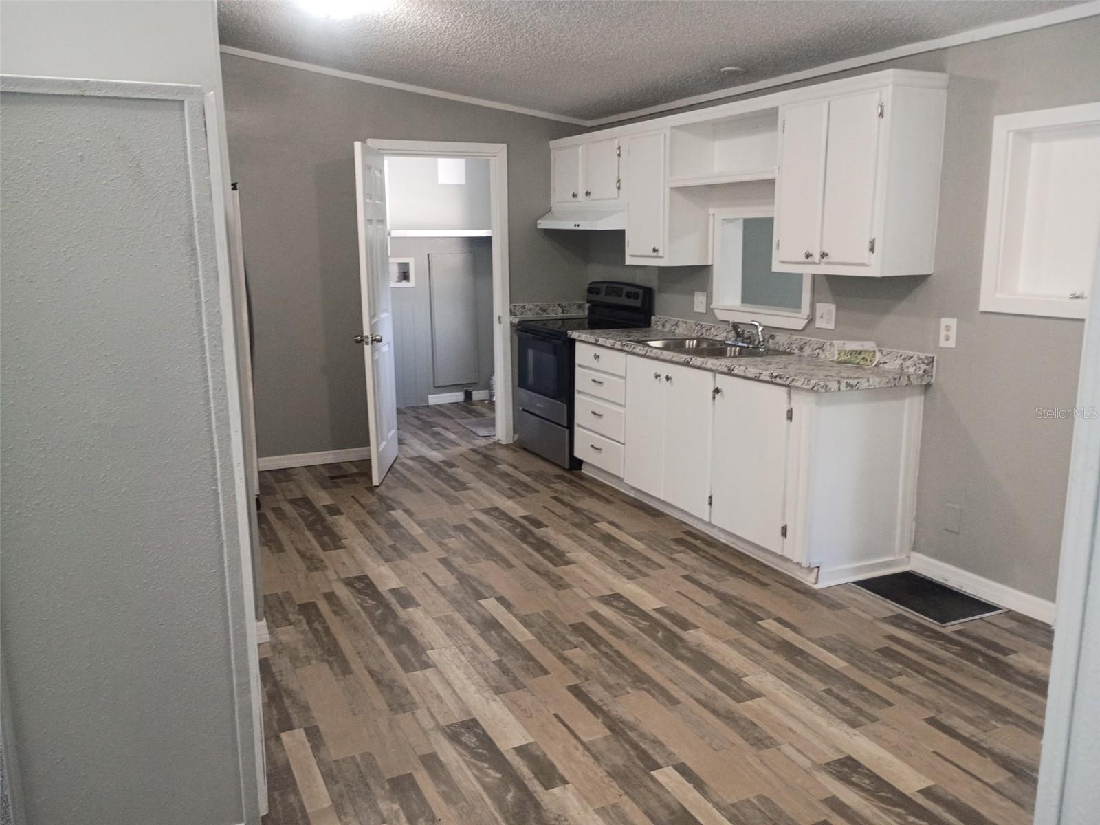 861 Saddlewood Blvd Property Photo 4
