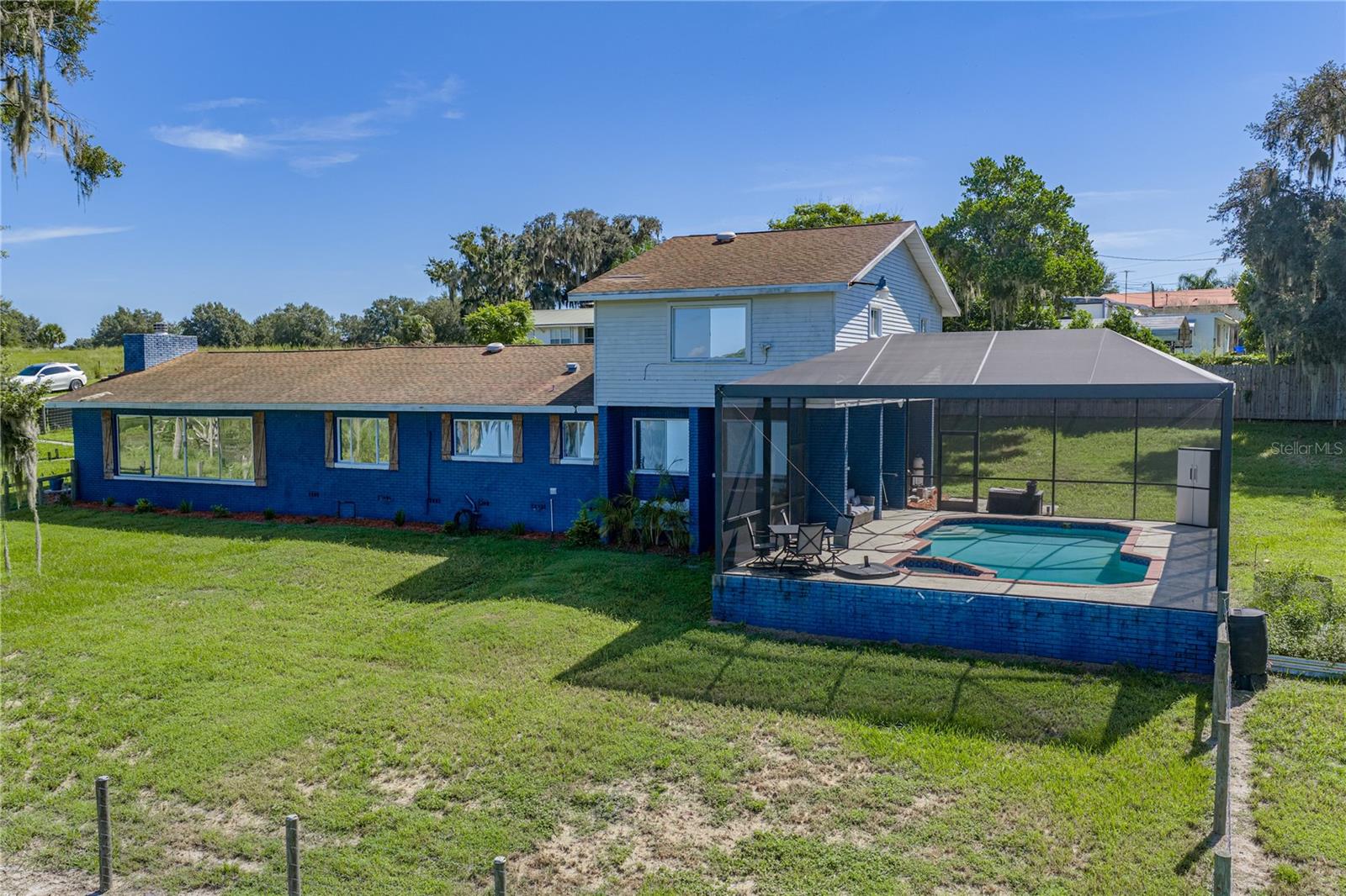 2120 Hurley Dr Property Photo 4