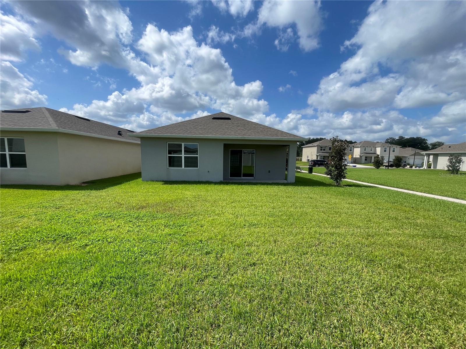 3648 Sungrove Cir Property Photo 7