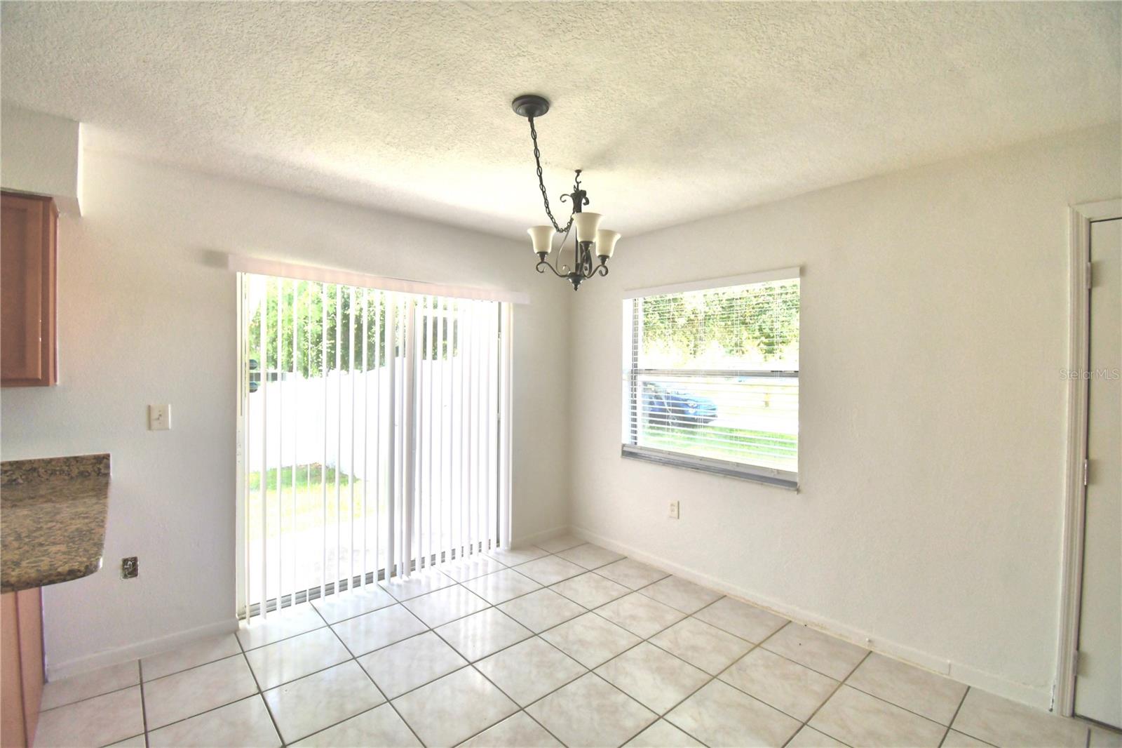 914 Grape Ave Property Photo 8