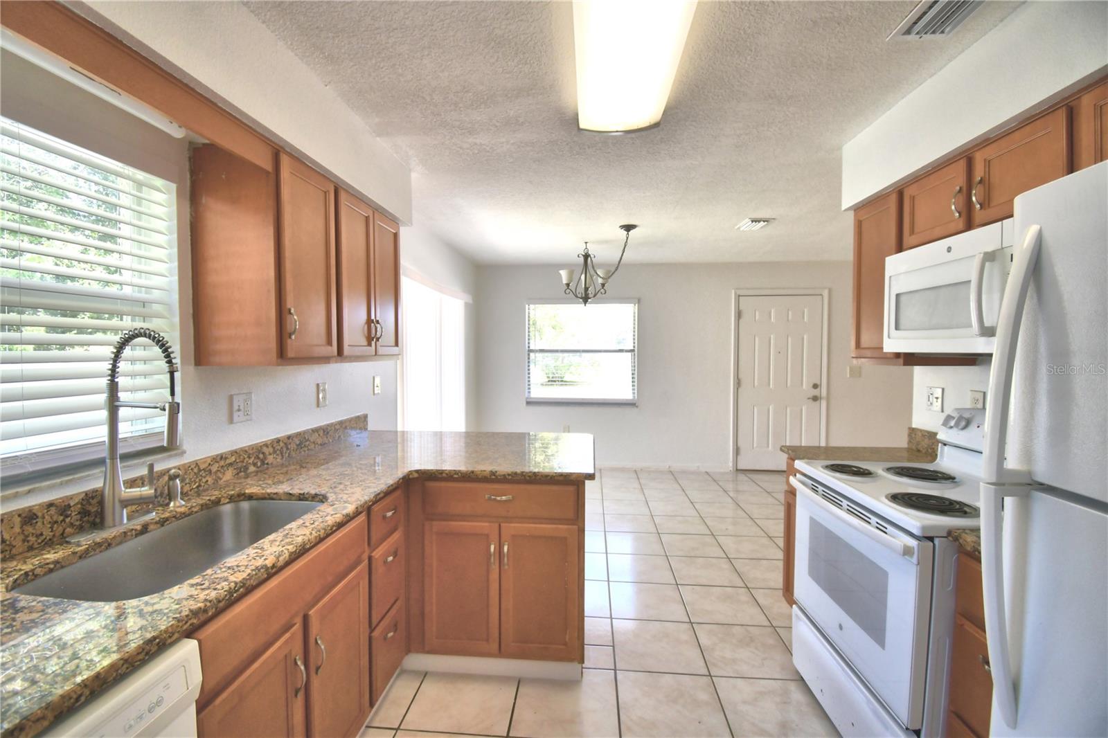 914 Grape Ave Property Photo 15