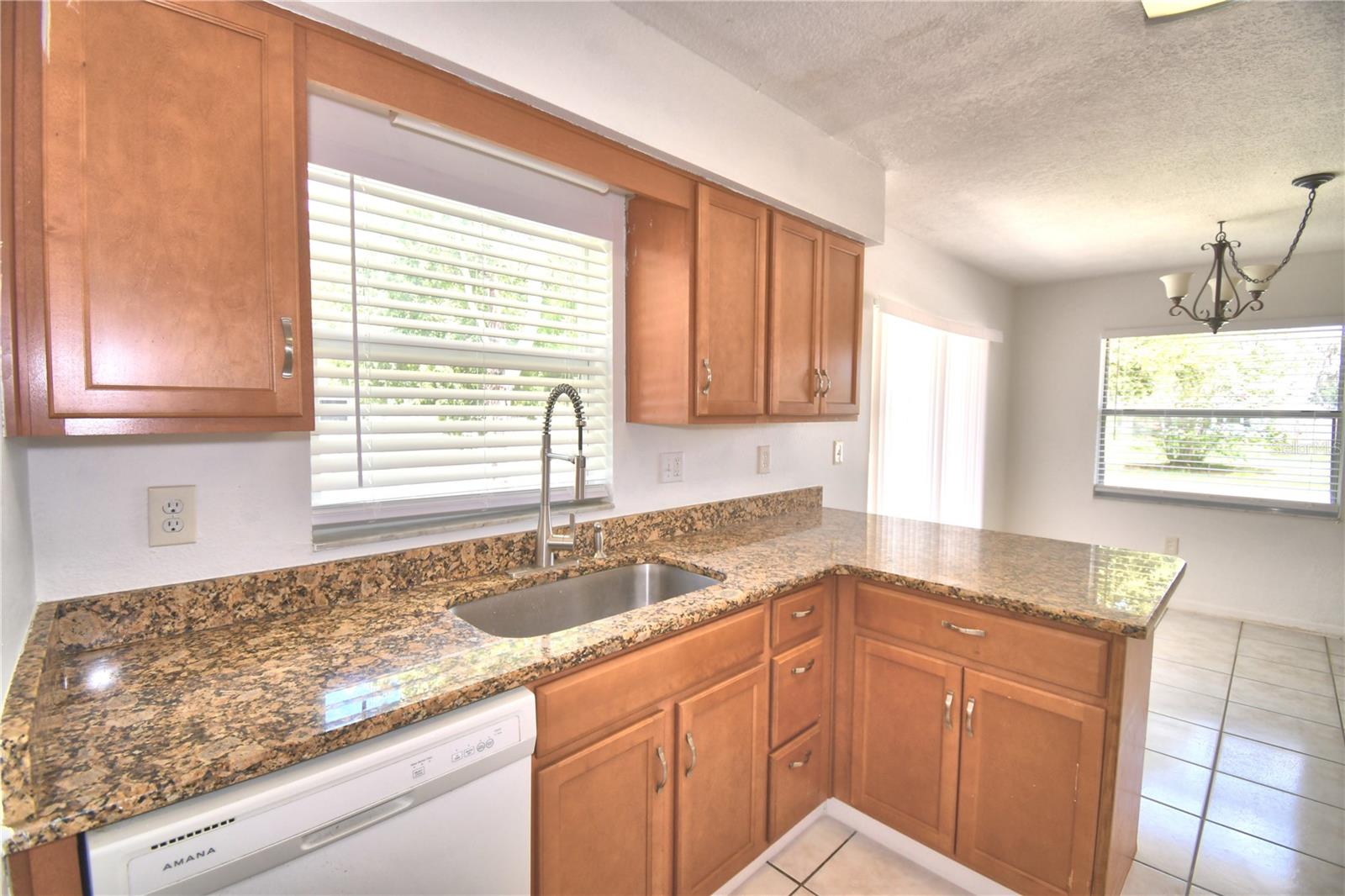 914 Grape Ave Property Photo 16