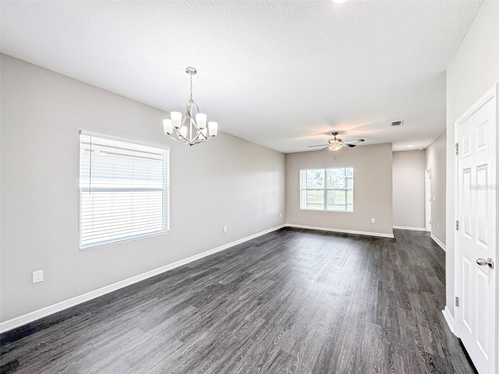 3358 Cup Dr Property Photo 5