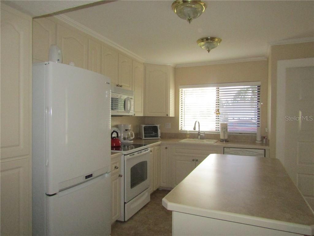 1211 Saxony Cir #a-1 Property Photo 3