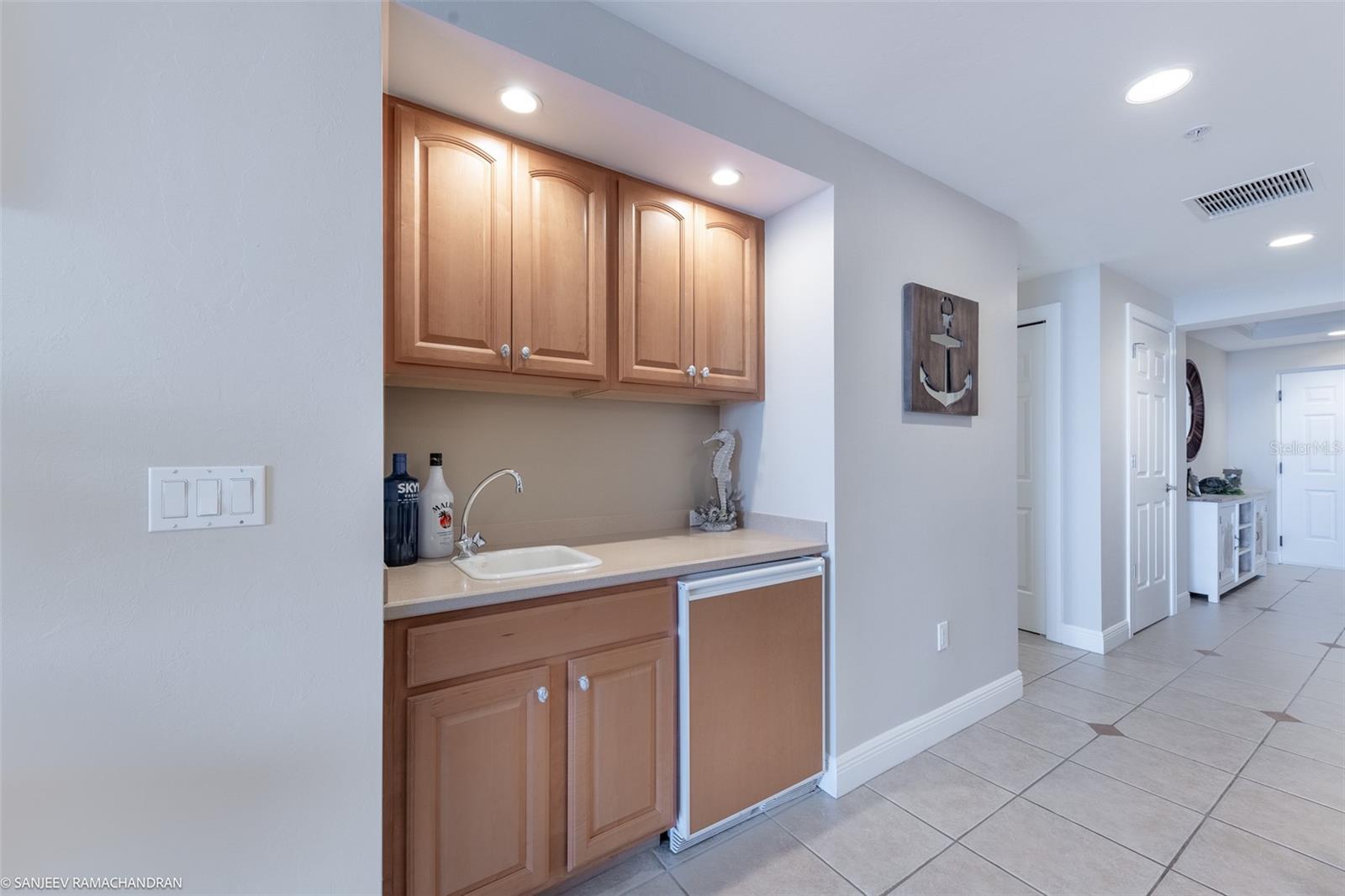 3313 Sunset Key Cir #403 Property Photo 13