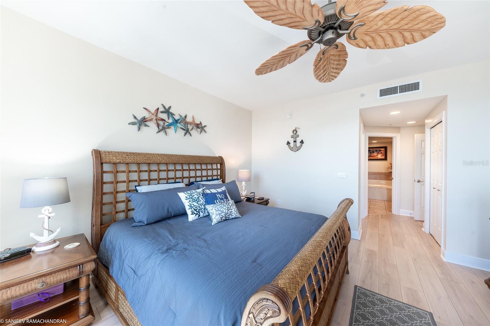 3313 Sunset Key Cir #403 Property Photo 26