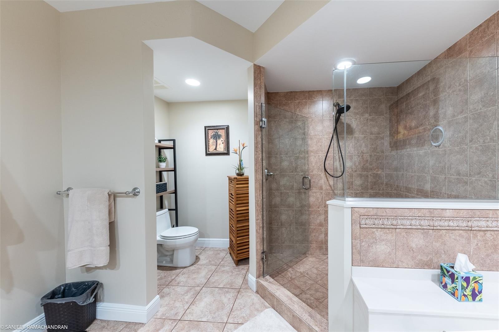 3313 Sunset Key Cir #403 Property Photo 31