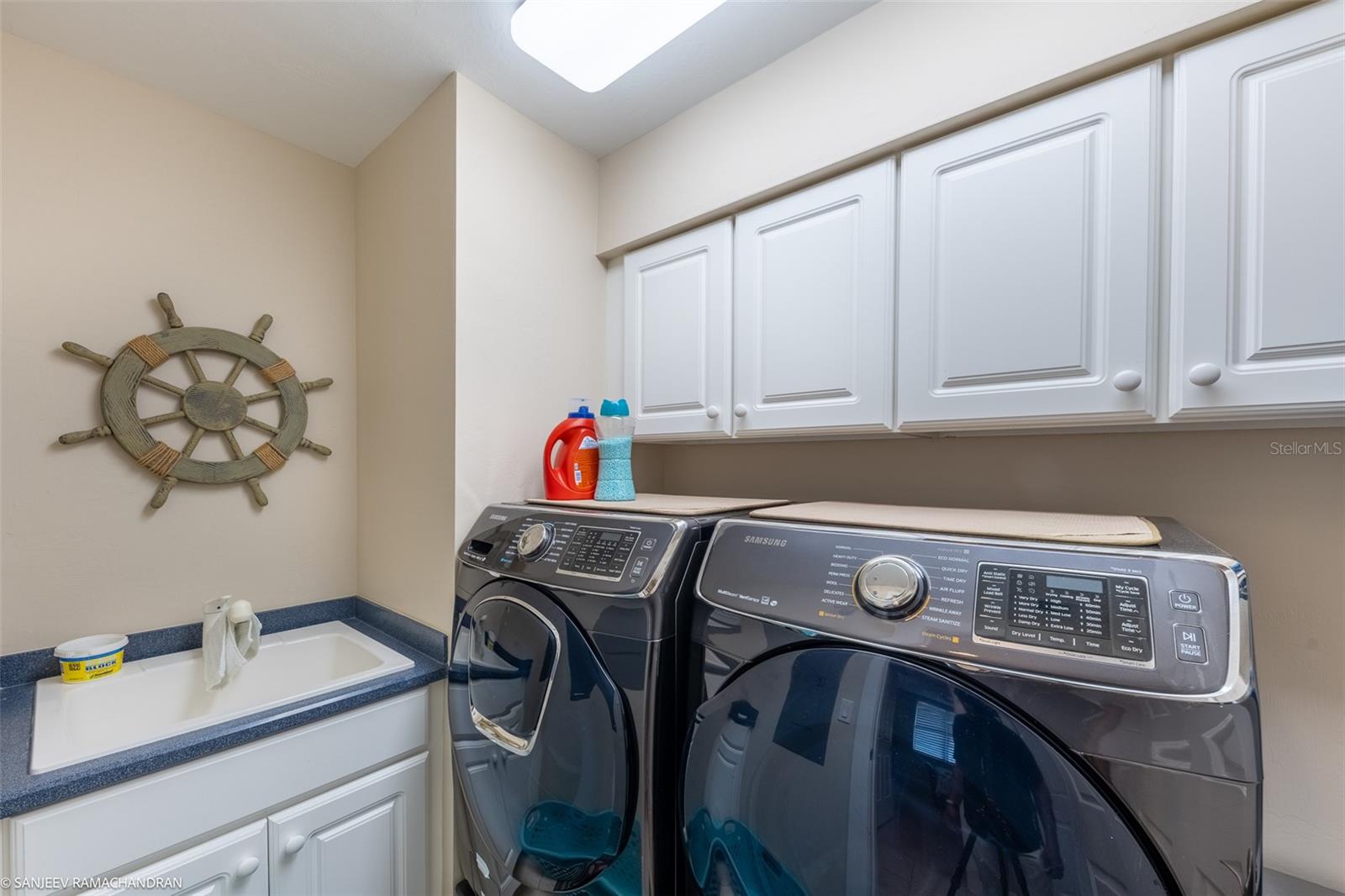 3313 Sunset Key Cir #403 Property Photo 37