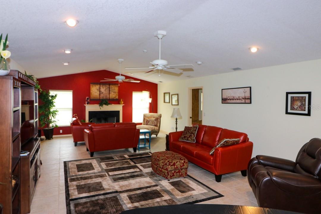5087 Silver Bell Dr Property Photo 12