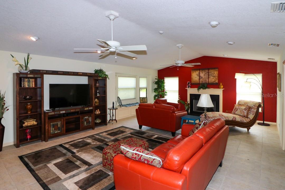 5087 Silver Bell Dr Property Photo 13