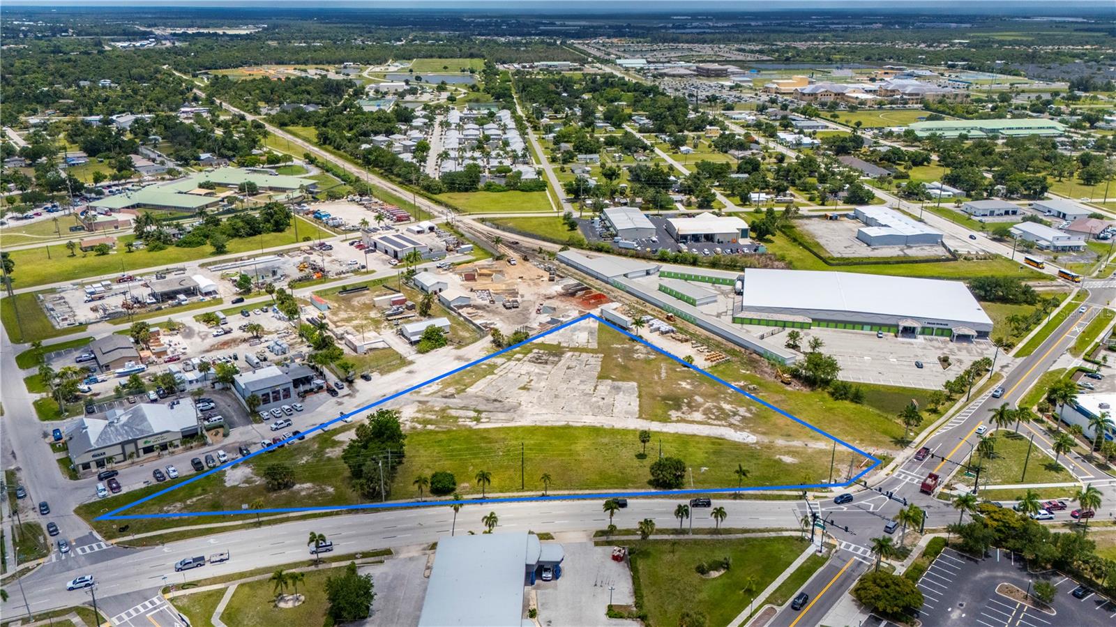 500 Tamiami Trl Property Photo 8