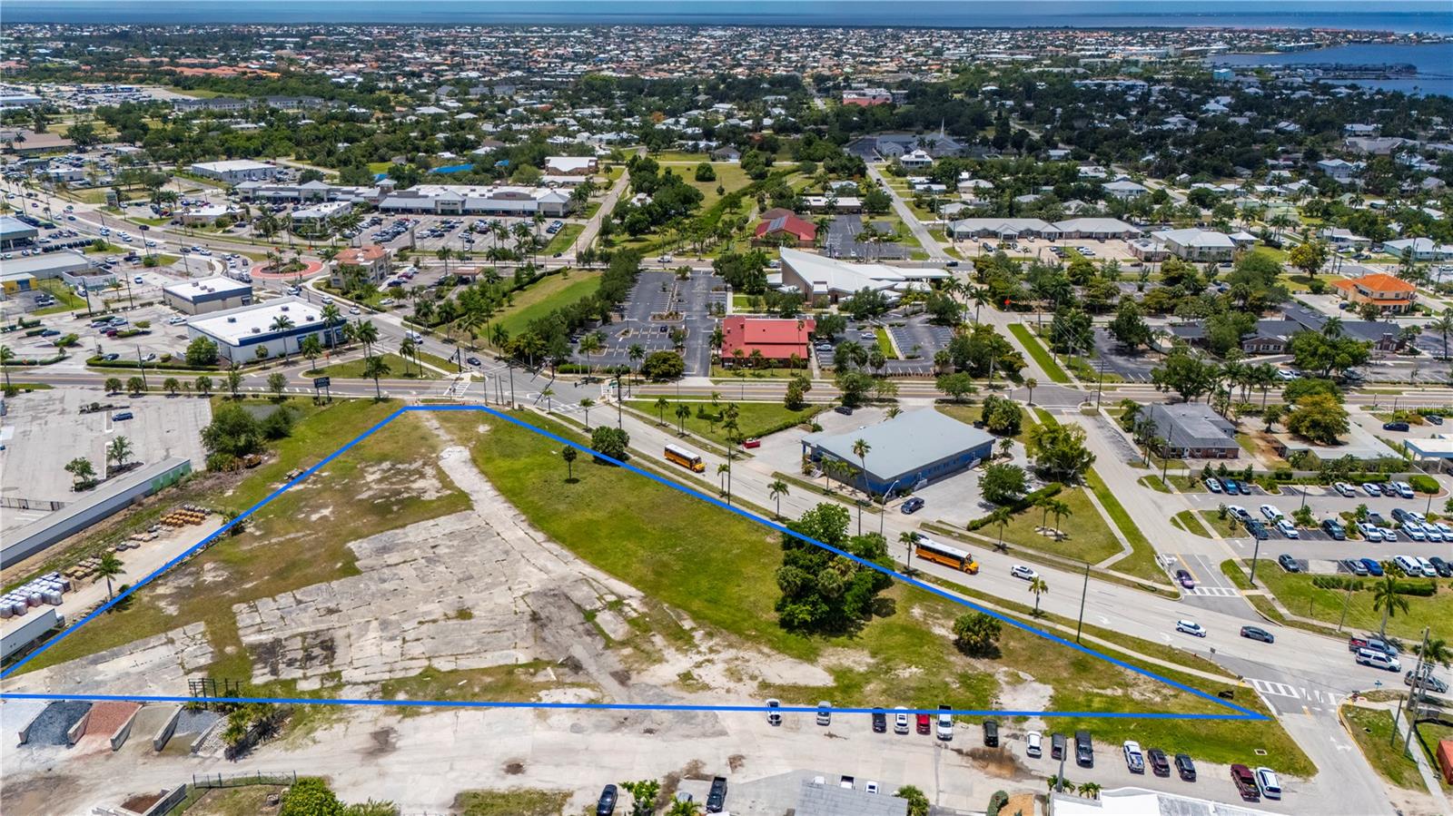 500 Tamiami Trl Property Photo 11