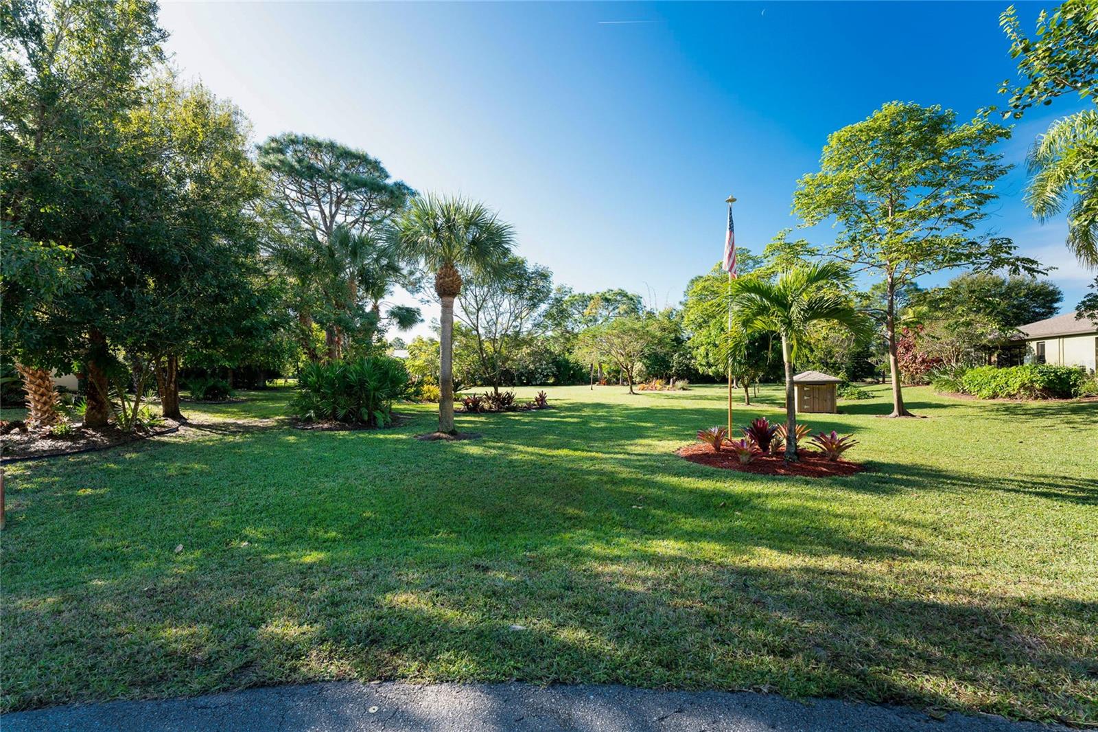 25271 Roland Ln Property Photo 10