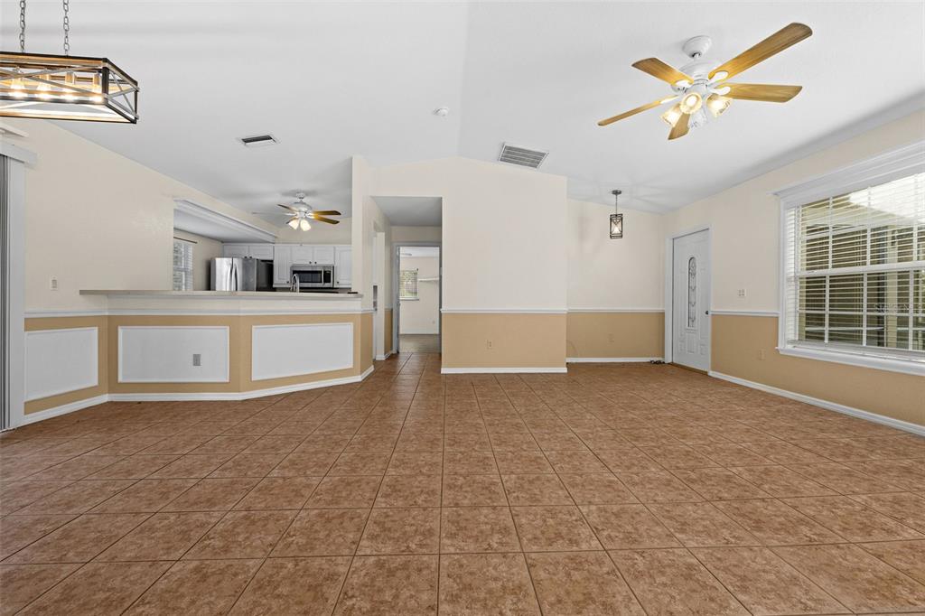 1340 Papillon St Property Photo 6