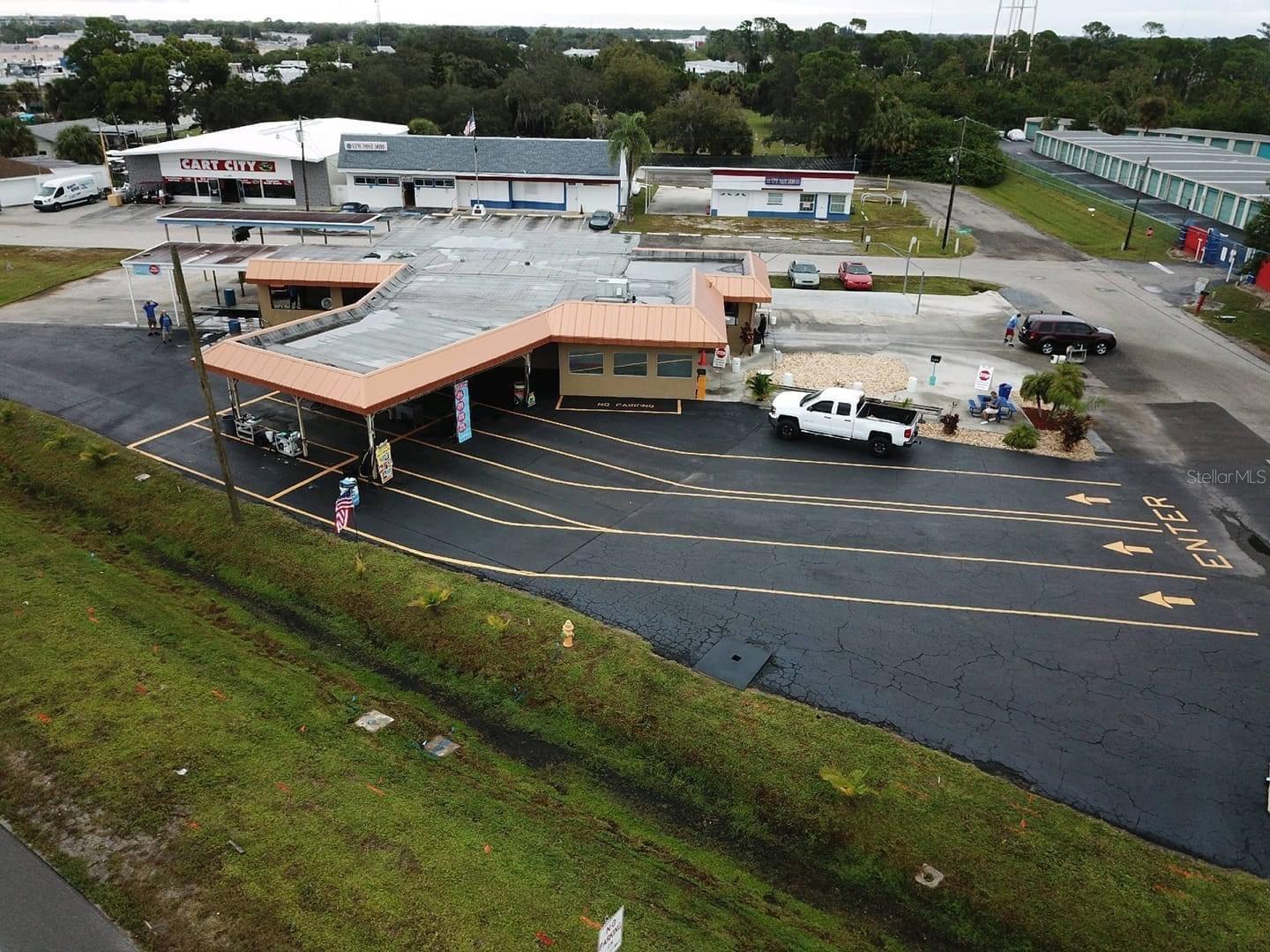 4732 Tamiami Trail Property Photo
