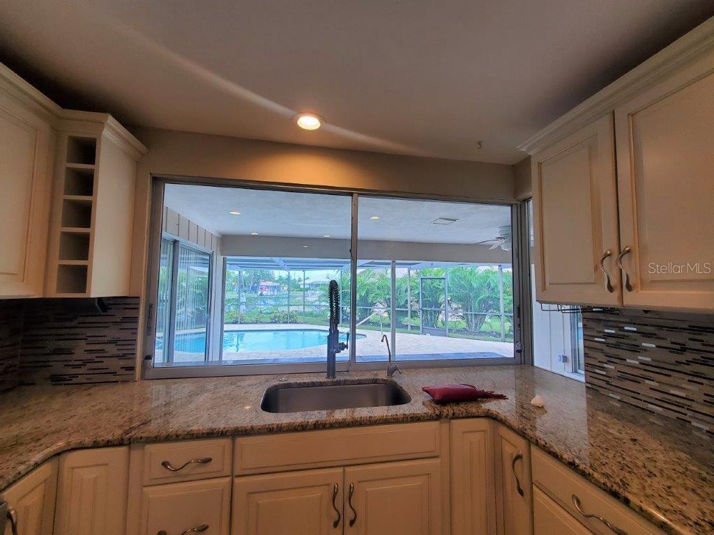 220 Tropicana Drive Property Photo 25