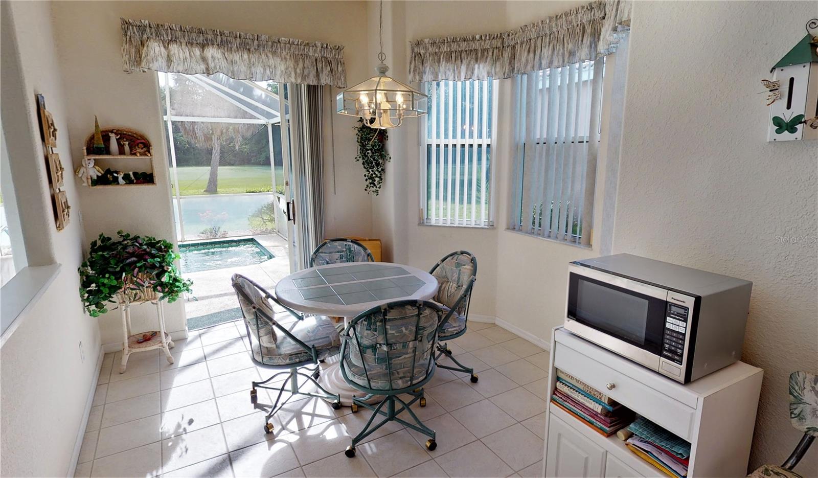 26311 Seminole Lakes Blvd Property Photo 16