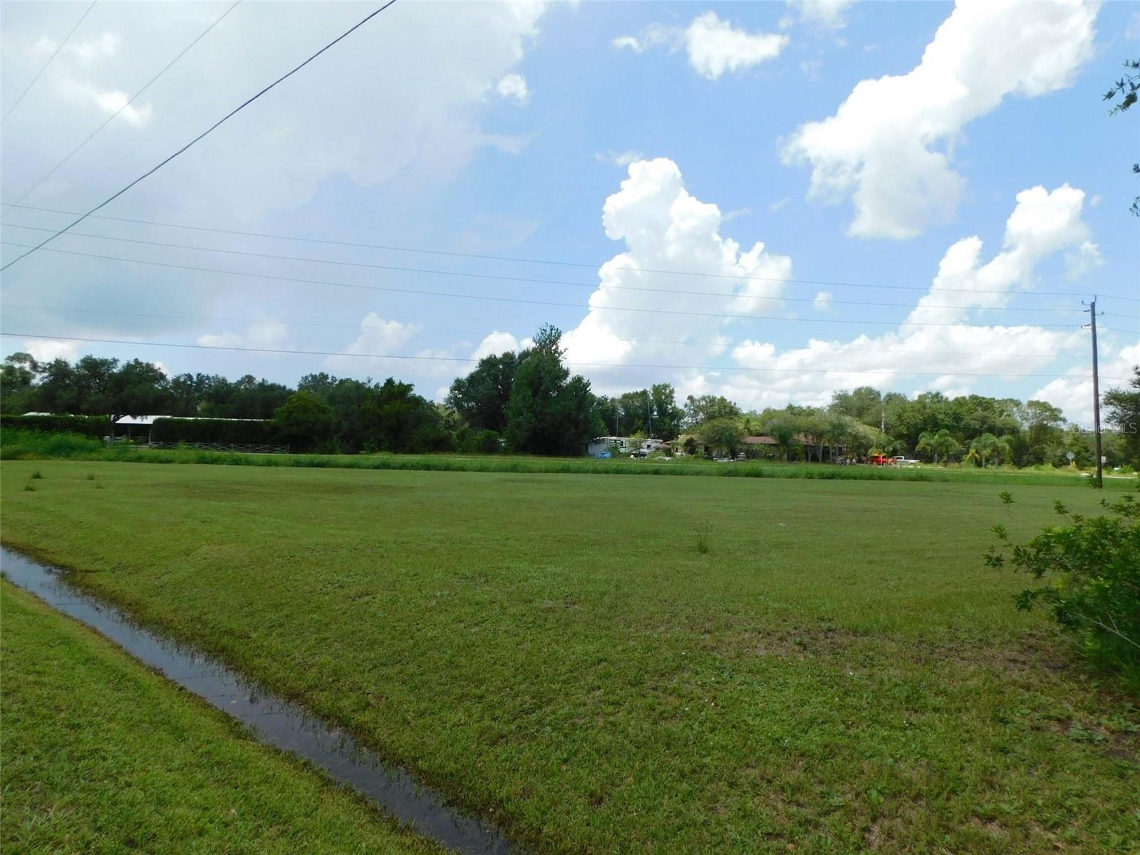 10099 Sw Kissimmee Rd Property Photo 3
