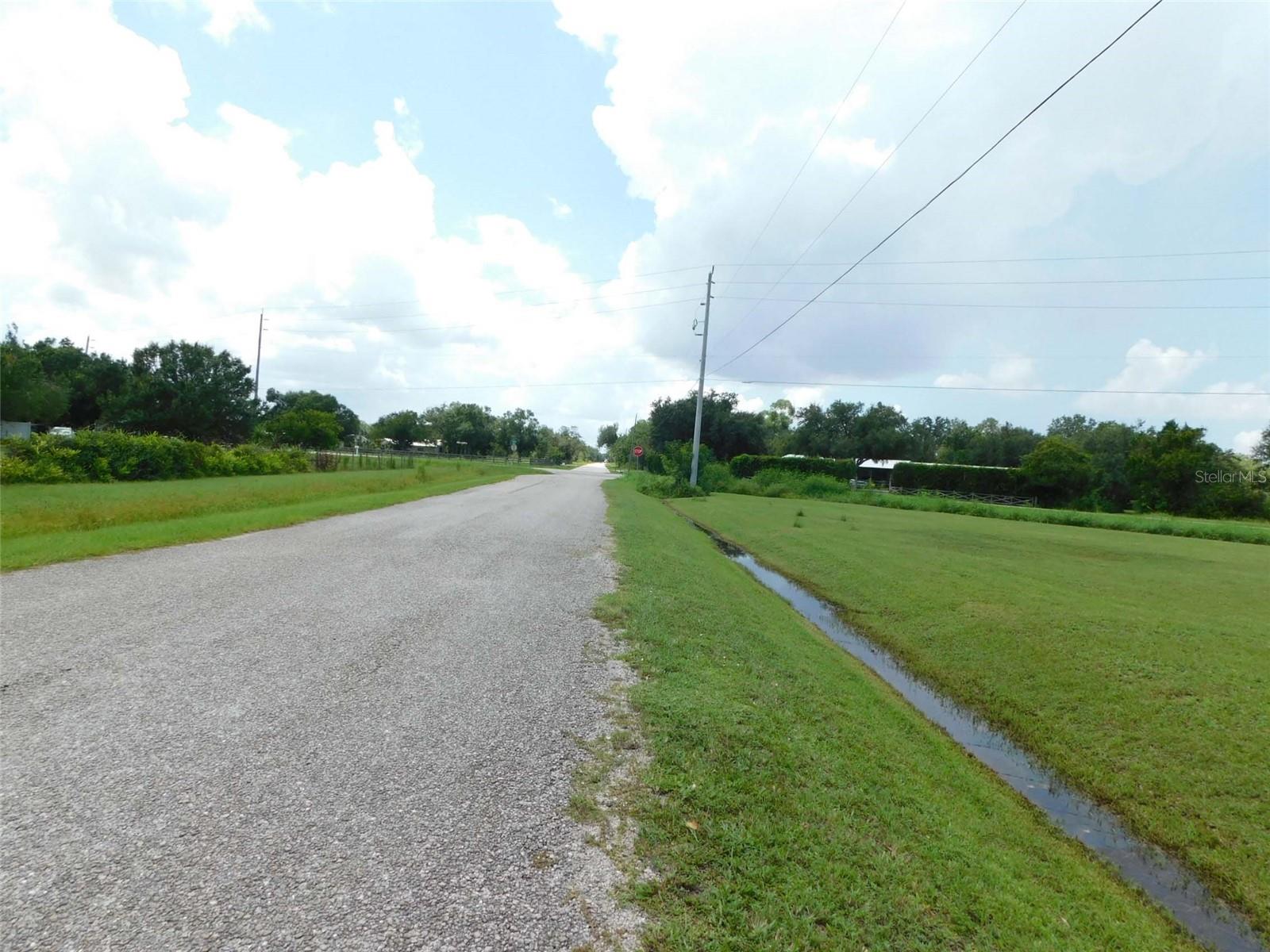 10099 Sw Kissimmee Rd Property Photo 4