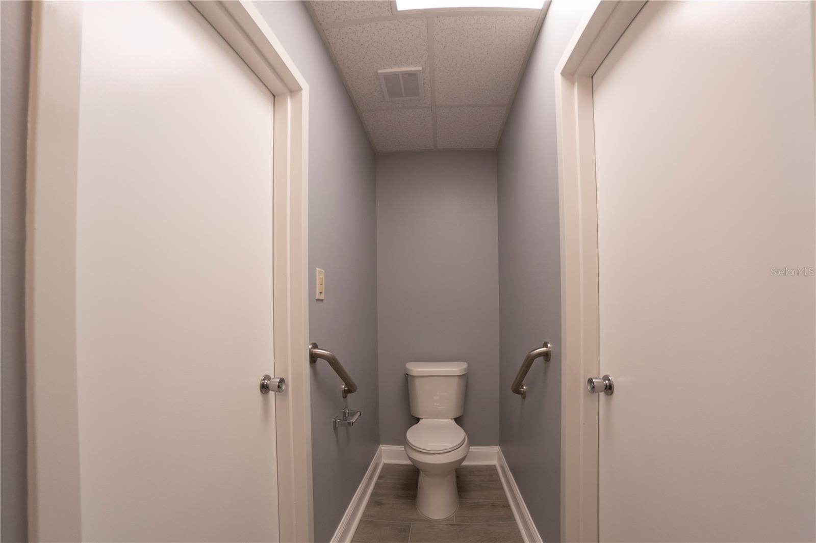 2400 Harbor Blvd #10 Property Photo 15