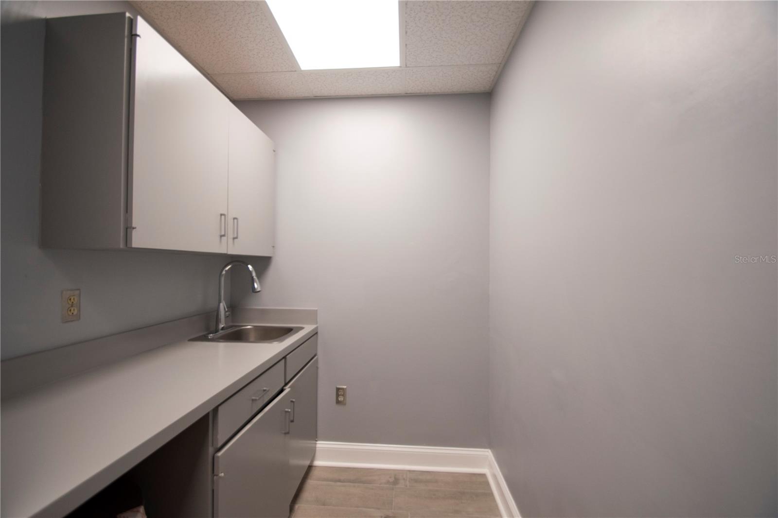 2400 Harbor Blvd #10 Property Photo 17