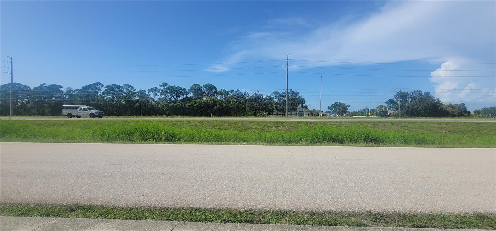 4515 S Access Road Property Photo 3